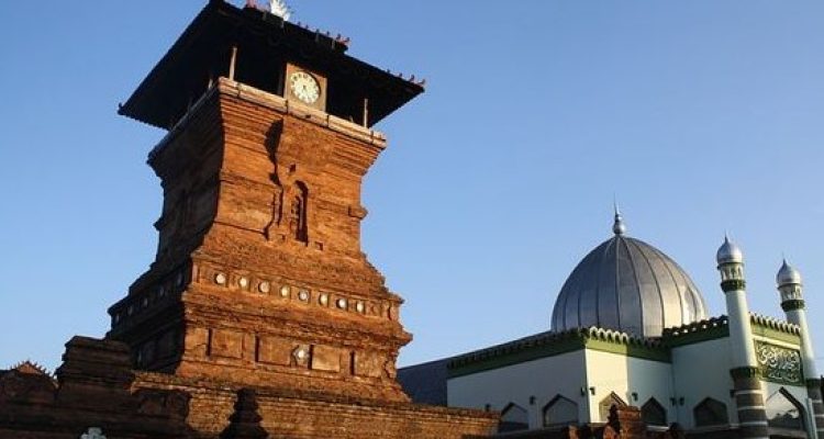 Pentingnya Memperhatikan Pemeliharaan Rumah Ibadah di Indonesia