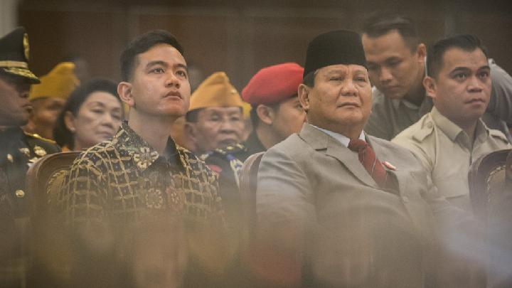 Jokowi dan Prabowo Kompak Beri Sinyal Positif Gibran Cawapres