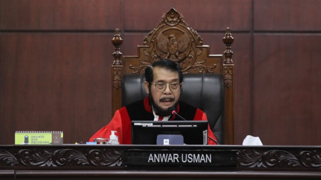Anwar Usman, Sidang MK Putusan Gugatan Usia Batas Usia Capres Maksimal 70